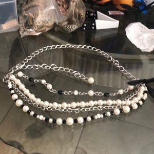 Chain with pearl accent belt/necklace